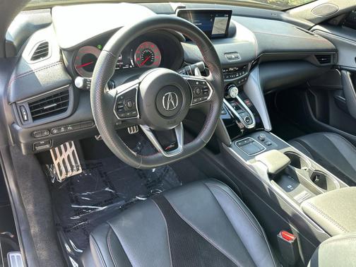 2023 Acura TLX 