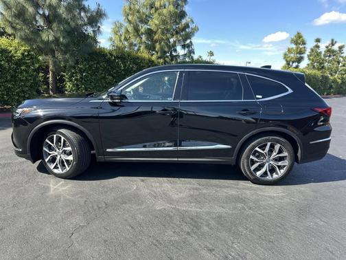 2023 Acura MDX 