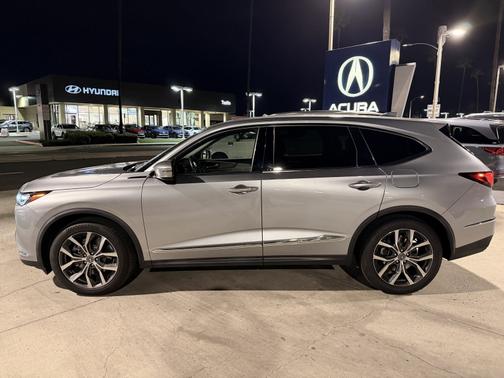 2023 Acura MDX 