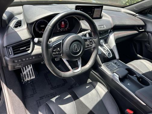 2025 Acura TLX