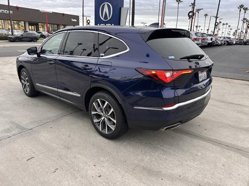 2023 Acura MDX 