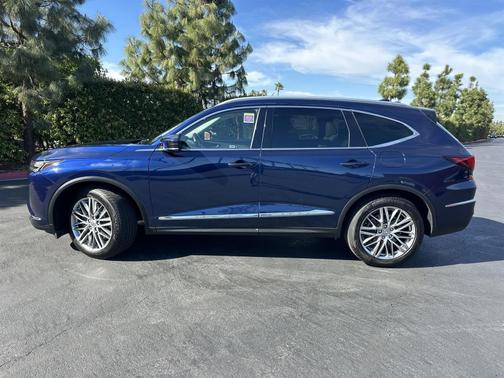 2022 Acura MDX 