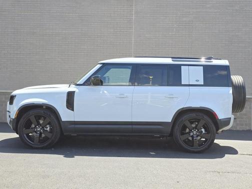 2024 Land Rover Defender P300