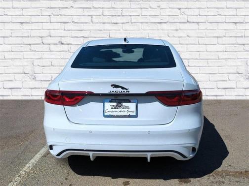 2024 Jaguar XF R-Dynamic SE