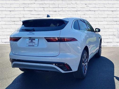 2024 Jaguar F-PACE P250 R-Dynamic S