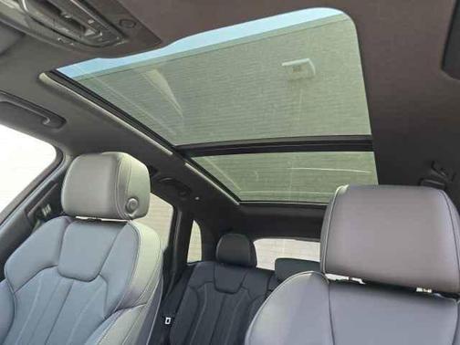 2025 Audi Q5 55 S line quattro Premium