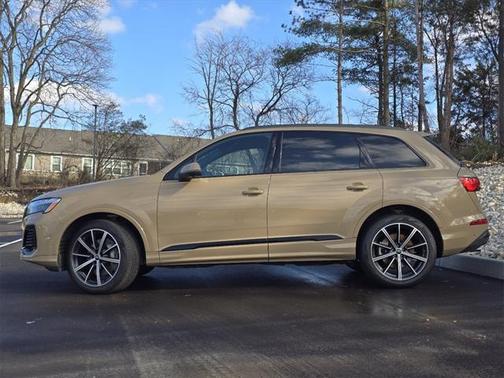 2025 Audi Q7 Premium Plus 45 TFSI quattro Tiptronic