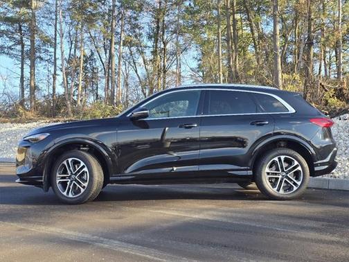 2025 Audi Q5 Premium TFSI quattro S tronic