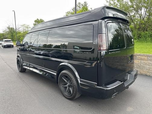 2023 Chevrolet Express 2500 Work Van