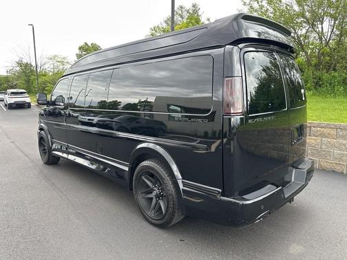 2023 Chevrolet Express 2500 Work Van