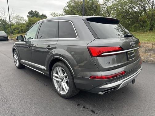 2025 Audi Q7 Premium Plus 55 TFSI quattro Tiptronic