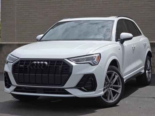 2025 Audi Q3 45 S line Premium