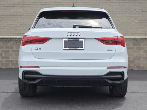 2025 Audi Q3 45 S line Premium