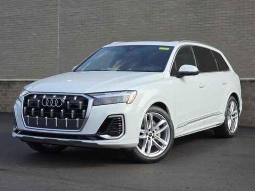 2025 Audi Q7 55 Prestige