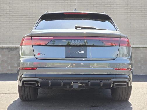 2025 Audi Q8 55 Premium