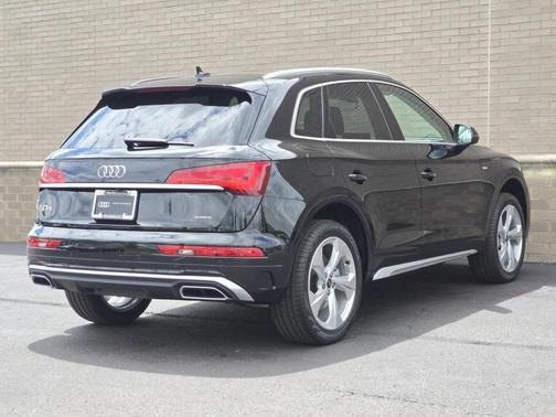 2025 Audi Q5 45 S line quattro Premium