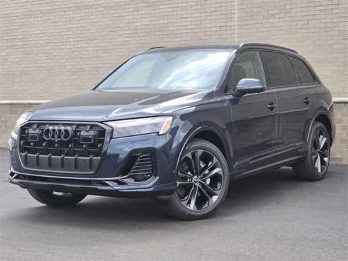 2025 Audi Q7 55 Premium Plus