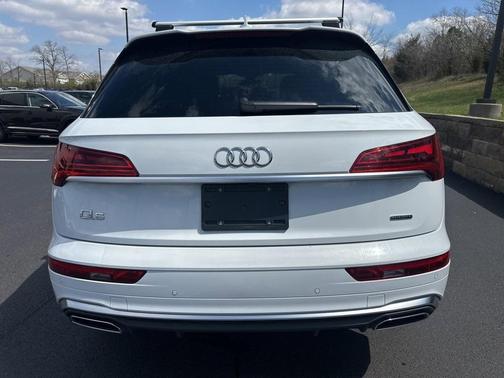 2022 Audi Q5 45 S line Prestige