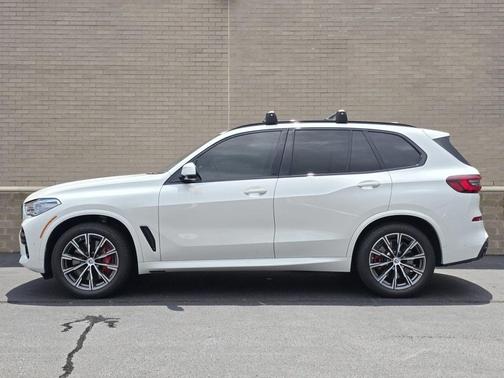 2023 BMW X5 M50i