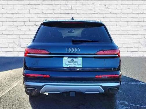 2025 Audi Q7 55 Prestige