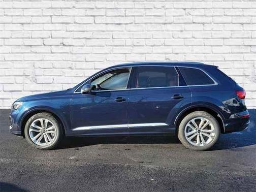 2025 Audi Q7 55 Prestige