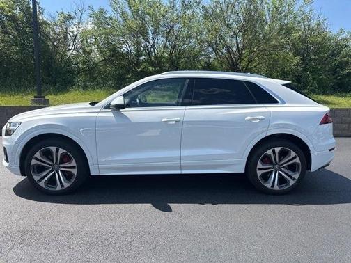 2019 Audi Q8 Premium Plus