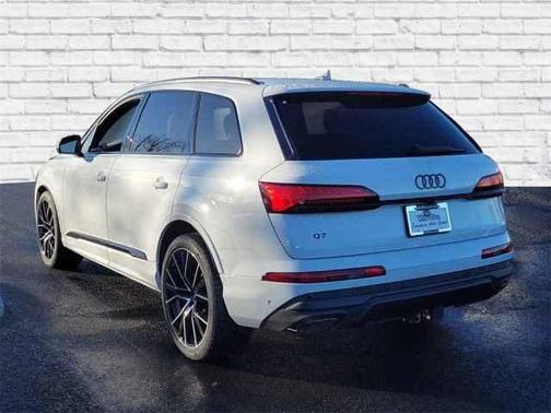 2025 Audi Q7 55 Prestige
