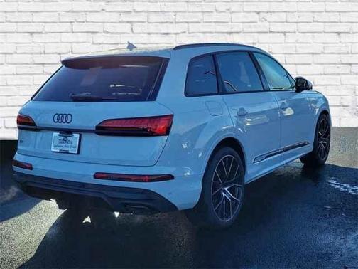 2025 Audi Q7 55 Prestige