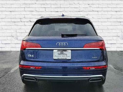 2025 Audi Q5 45 S line quattro Premium