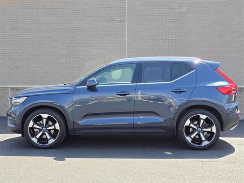 2019 Volvo XC40 T5 Inscription