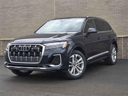 2025 Audi Q7 55 Premium Plus
