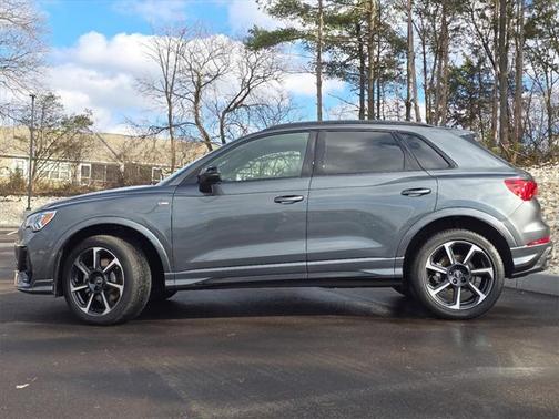 2025 Audi Q3 Premium 45 TFSI S line quattro Tiptronic