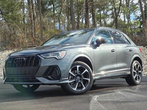 2025 Audi Q3 Premium 45 TFSI S line quattro Tiptronic