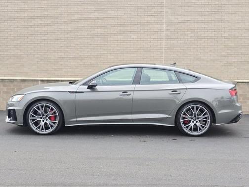 2025 Audi A5 Sportback 45 S line quattro Premium