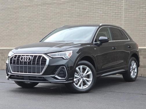 2025 Audi Q3 45 S line Premium