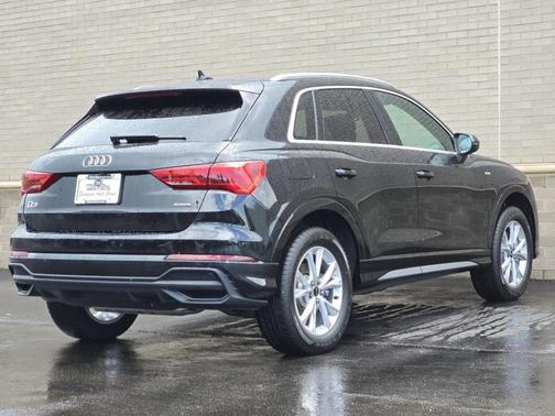 2025 Audi Q3 45 S line Premium