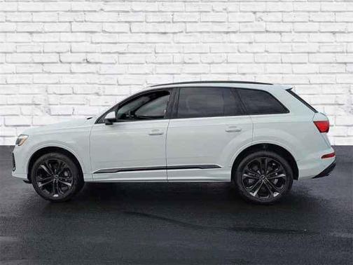 2025 Audi Q7 Premium Plus 55 TFSI quattro Tiptronic