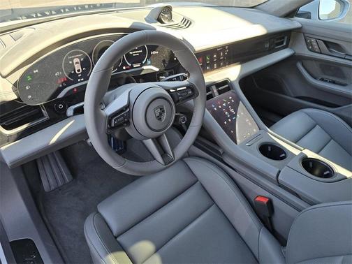 2025 Porsche Taycan Turbo