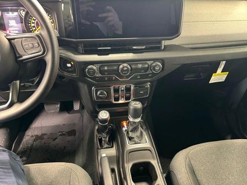 Anvil Clearcoat 2026 Jeep Wrangler Sport