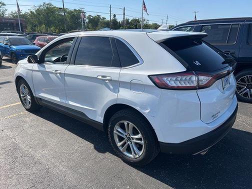 White 2016 Ford Edge SEL