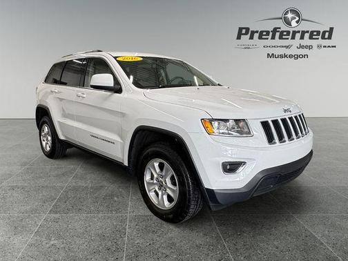 Bright White Clearcoat 2016 Jeep Grand Cherokee Laredo