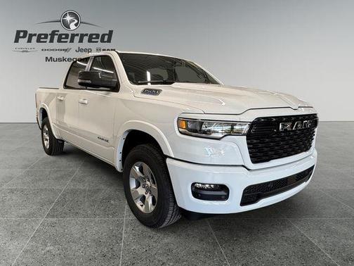 Bright White Clearcoat 2025 RAM 1500 Big Horn/Lone Star