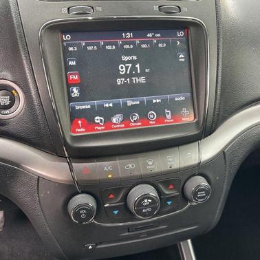 Vice White 2019 Dodge Journey Crossroad