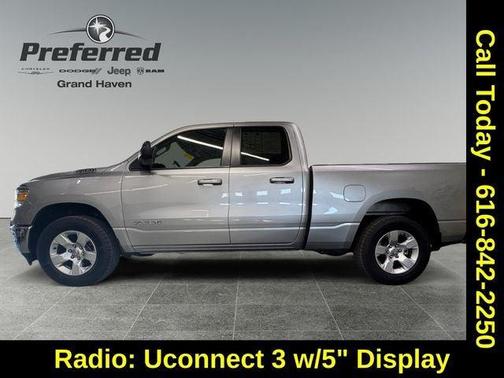 2022 RAM 1500 Lone Star Quad Cab 4x4 64' Box