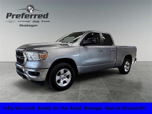 2022 RAM 1500 Lone Star Quad Cab 4x4 64' Box