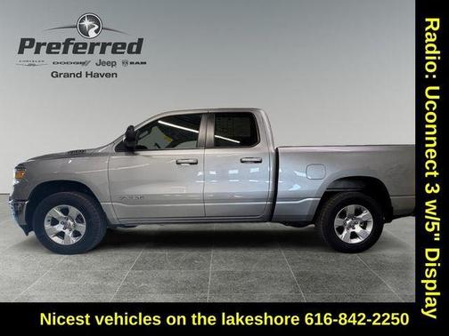 2022 RAM 1500 Lone Star Quad Cab 4x4 64' Box