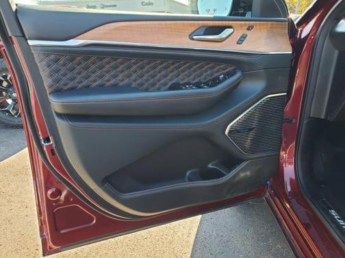 2024 Jeep Grand Cherokee L Summit Reserve