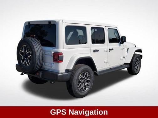 2025 Jeep Wrangler 4-Door Sahara 4x4