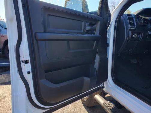 2025 RAM 2500 Tradesman Crew Cab 4x4 8' Box