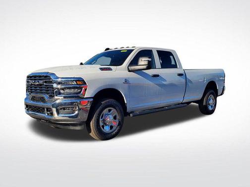 2025 RAM 2500 Tradesman Crew Cab 4x4 8' Box